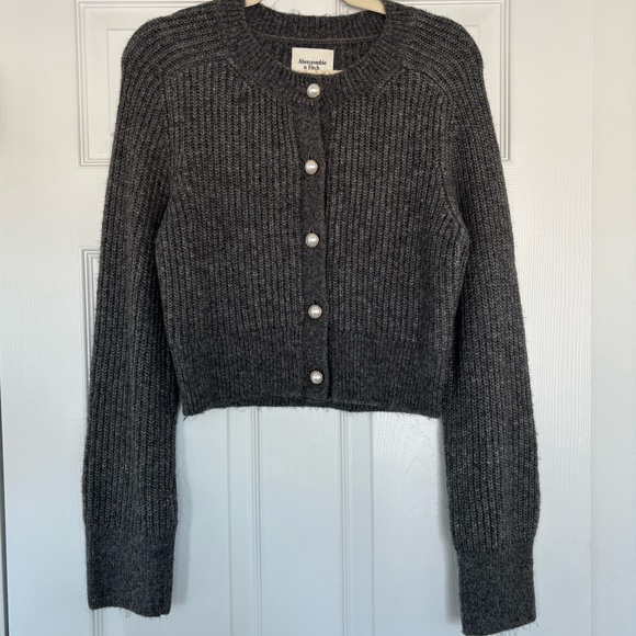 Pearl Button Cardigan - Picture 4 of 7